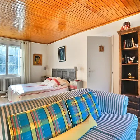 Lovely In Saint-georges-doleron With Wi-fi Holiday home *