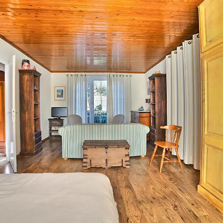 Ferienhaus Awesome In *