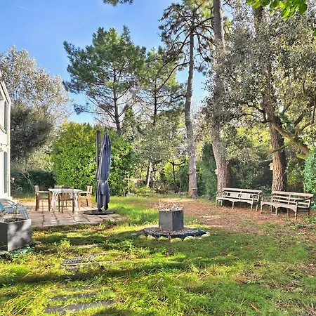 Dom wakacyjny 5 Bedroom Gorgeous Home In Saint-Georges-D'Oleron *