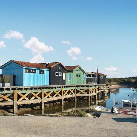 Lovely In Saint-georges-doleron With Wi-fi Semesterbostad Saint-Georges-d'Oleron